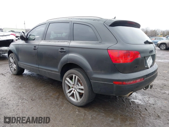 2008 Audi Q7 4.2L Premium with VIN WA1BV74L48D027949, listed as a IAAI auction lot 41516485 with 265,032 mi miles. Bid and sale history available at carsss.com. Image 3.