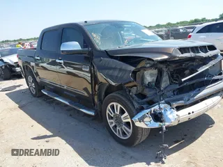 2018 Toyota Tundra SR5 z VIN 5TFAW5F18JX699080, wystawiony jako IAAI lot #42242945 z przebiegiem Nie podano mil oraz . Historia ofert i sprzedaży dostępna na DreamBid. Obrazek 1.