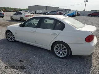 2011 BMW 3 Series 328i xDrive z VIN WBAPK7C53BF087219, wystawiony jako Copart lot #54979425 z przebiegiem 74 030 mil mil oraz Szkoda całkowita • Salvage title. Historia ofert i sprzedaży dostępna na DreamBid. Obrazek 2.