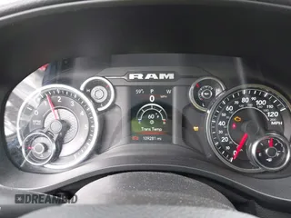 2021 Ram 1500 Tradesman z VIN 1C6RRFCGXMN714260, wystawiony jako IAAI lot #41866420 z przebiegiem 109 281 mil mil oraz . Historia ofert i sprzedaży dostępna na DreamBid. Obrazek 7.