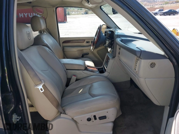 2005 Cadillac Escalade with VIN 1GYEC63T35R147108, listed as a IAAI auction lot 42474950 with 181,187 mi miles and . Bid and sale history available at DreamBid. Image 5.