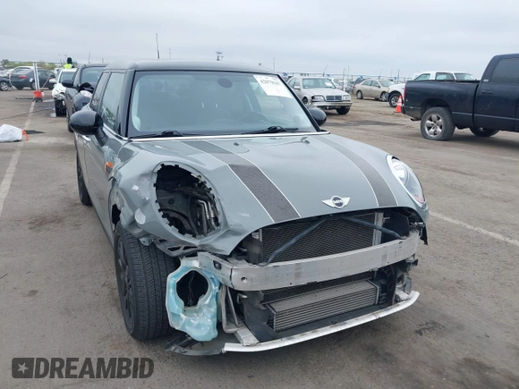 2015 MINI Hardtop 4 Door with VIN WMWXS5C52FT829699, listed as a IAAI auction lot 42078187 with 59,641 mi miles and . Bid and sale history available at DreamBid. Image 6.