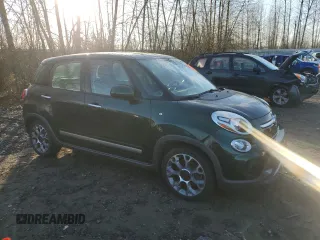 2014 FIAT 500L Trekking with VIN ZFBCFADH2EZ014621, listed as a Copart auction lot 83157814 with 142,670 mi miles and Clean Title. Bid and sale history available at DreamBid. Image 4.