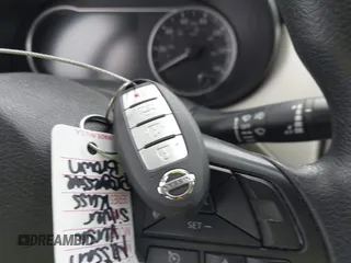 2021 Nissan Versa SV z VIN 3N1CN8EV9ML876627, wystawiony jako IAAI lot #42297873 z przebiegiem 72 216 mil mil oraz . Historia ofert i sprzedaży dostępna na DreamBid. Obrazek 11.