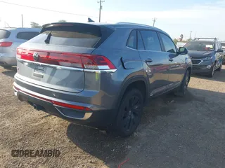 2024 Volkswagen Atlas SE with VIN 1V2JE2CA5RC248843, listed as a IAAI auction lot 42058274 with Not provided miles and . Bid and sale history available at DreamBid. Image 4.