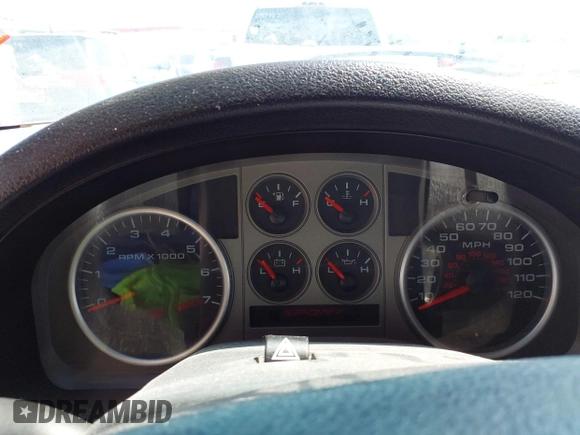 2008 Ford F-150 XLT z VIN 1FTPW12V78KE06868, wystawiony jako IAAI lot #42044311 z przebiegiem Nie podano mil oraz . Historia ofert i sprzedaży dostępna na DreamBid. Obrazek 7.