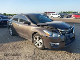 2013 Nissan Altima SV with VIN 1N4AL3AP3DN449874, listed as a IAAI auction lot 42003117 with 98,711 mi miles and . Bid and sale history available at carsss.com. Image 1.