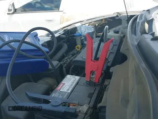 2010 Hyundai Tucson Limited z VIN KM8JU3AC8AU065185, wystawiony jako IAAI lot #42433197 z przebiegiem 303 279 mil mil oraz . Historia ofert i sprzedaży dostępna na DreamBid. Obrazek 12.