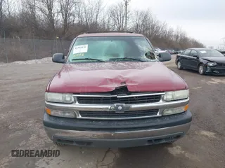 2001 Chevrolet Suburban LS with VIN 1GNEC16T01J280011, listed as a IAAI auction lot 41503436 with 1 mi miles. Bid and sale history available at carsss.com. Image 11.