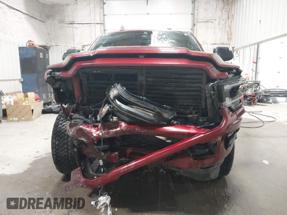 2019 Ram 2500 Laramie with VIN 3C6UR5FL4KG664071, listed as a IAAI auction lot 41361435 with 71,097 mi miles. Bid and sale history available at carsss.com. Image 12.