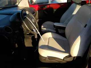 2010 Volkswagen New Beetle Coupe with VIN 3VWRW3AGXAM026393, listed as a Copart auction lot 80886254 with 0 mi miles and Salvage Title. Bid and sale history available at carsss.com. Image 7.