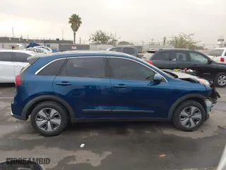2019 Kia Niro LX with VIN KNDCB3LC8K5338511, listed as a IAAI auction lot 41278841 with 1 mi miles. Bid and sale history available at carsss.com. Image 14.