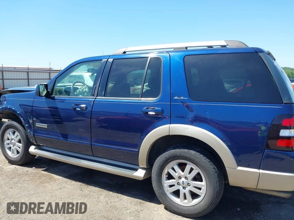 2006 Ford Explorer Eddie Bauer с VIN 1FMEU64856UA50192, выставлен на аукционе IAAI как лот 42321295 с пробегом 294 037 миль миль и . История ставок и продаж доступна на DreamBid. Изображение 14.