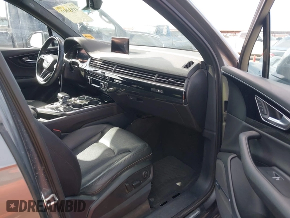 2017 Audi Q7 Premium Plus with VIN WA1LHAF74HD045487, listed as a IAAI auction lot 41939013 with 74,676 mi miles and . Bid and sale history available at DreamBid. Image 5.
