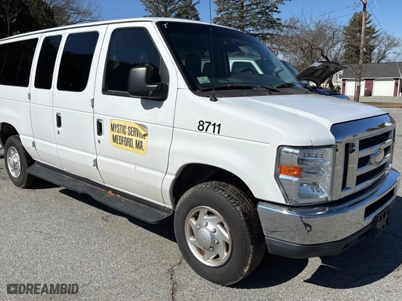 2014 Ford Econoline Wagon XL with VIN 1FBNE3BL1EDA64827, listed as a Copart auction lot 48927855 with 102,965 mi miles and Clean Title. Bid and sale history available at carsss.com. Image 1.