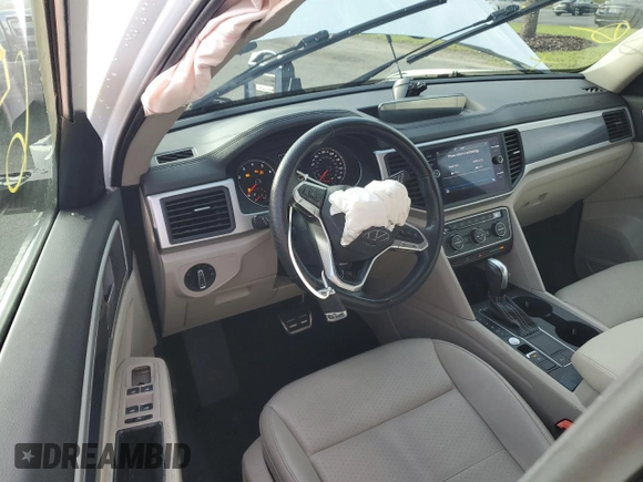 2021 Volkswagen Atlas SE with VIN 1V2MR2CA4MC585742, listed as a Copart auction lot 62234165 with 65,608 mi miles and Non repairable. Bid and sale history available at DreamBid. Image 8.