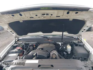 2007 Chevrolet Suburban LTZ with VIN 3GNFK16357G270799, listed as a IAAI auction lot 41966944 with 236,792 mi miles. Bid and sale history available at carsss.com. Image 10.