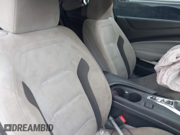 2020 Chevrolet Camaro 1LT z VIN 1G1FB1RS0L0118240, wystawiony jako IAAI lot #42281280 z przebiegiem Nie podano mil oraz . Historia ofert i sprzedaży dostępna na DreamBid. Obrazek 5.