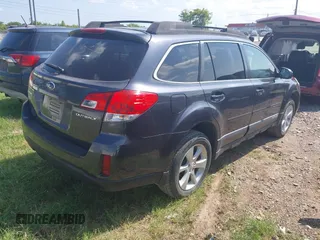 2013 Subaru Outback Premium z VIN 4S4BRCGC6D3214135, wystawiony jako IAAI lot #42771132 z przebiegiem 88 027 mil mil oraz . Historia ofert i sprzedaży dostępna na DreamBid. Obrazek 4.
