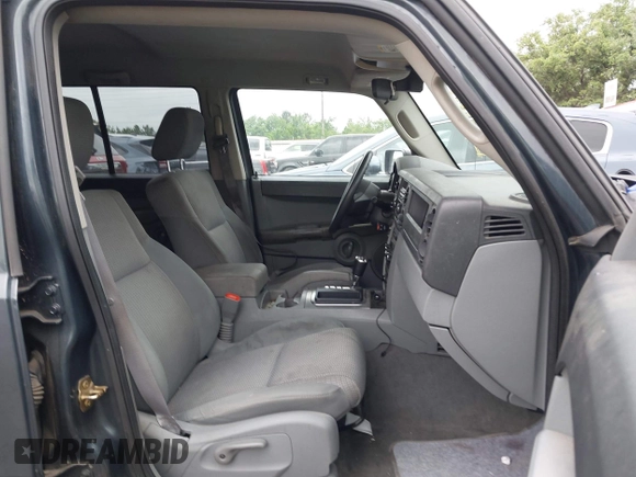 2007 Jeep Commander Sport с VIN 1J8HH48K27C501899, выставлен на аукционе IAAI как лот 42204806 с пробегом 154 919 миль миль и . История ставок и продаж доступна на DreamBid. Изображение 5.