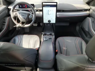2021 Ford Mustang Mach-E Premium с VIN 3FMTK3SU7MMA07874, выставлен на аукционе Copart как лот 58532275 с пробегом 26 593 миль миль и Списание • Salvage title. История ставок и продаж доступна на DreamBid. Изображение 8.