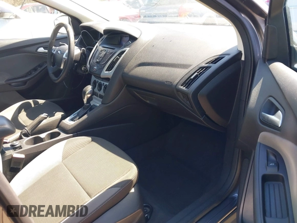 2012 Ford Focus SE with VIN 1FAHP3F2XCL433827, listed as a IAAI auction lot 41843960 with 156,343 mi miles. Bid and sale history available at carsss.com. Image 5.