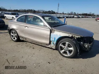 2009 BMW 1 Series 128i with VIN WBAUP73509VK76303, listed as a Copart auction lot 88517355 with 93,559 mi miles and Salvage Title. Bid and sale history available at carsss.com. Image 4.