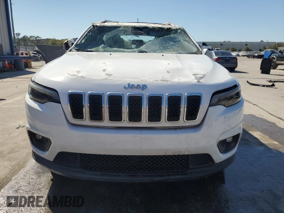 2019 Jeep Cherokee Latitude Plus with VIN 1C4PJLLB4KD340273, listed as a Copart auction lot 48547855 with 68,978 mi miles and Non Repairable. Bid and sale history available at carsss.com. Image 5.