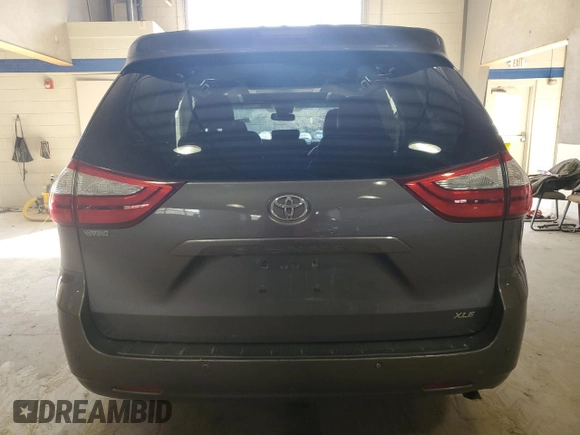 2015 Toyota Sienna XLE z VIN 5TDYK3DC5FS577227, wystawiony jako Copart lot #41766745 z przebiegiem 261 917 mil mil oraz Szkoda całkowita • Salvage title. Historia ofert i sprzedaży dostępna na DreamBid. Obrazek 6.