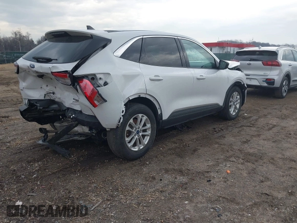 2022 Ford Escape SE Hybrid with VIN 1FMCU9BZ2NUA43705, listed as a IAAI auction lot 41675740 with 71,465 mi miles and . Bid and sale history available at carsss.com. Image 4.