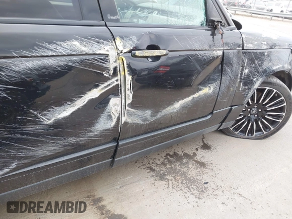 2018 Land Rover Range Rover HSE with VIN SALGS2SVXJA508526, listed as a IAAI auction lot 41511879 with 65,823 mi miles and . Bid and sale history available at DreamBid. Image 17.