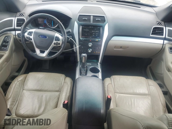 2014 Ford Explorer XLT z VIN 1FM5K7D89EGA96598, wystawiony jako Copart lot #59096585 z przebiegiem 123 934 mil mil oraz Szkoda całkowita • Salvage title. Historia ofert i sprzedaży dostępna na DreamBid. Obrazek 8.