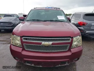 2008 Chevrolet Avalanche LT w/3LT with VIN 3GNEC12008G113297, listed as a IAAI auction lot 41849301 with 249,827 mi miles. Bid and sale history available at carsss.com. Image 6.