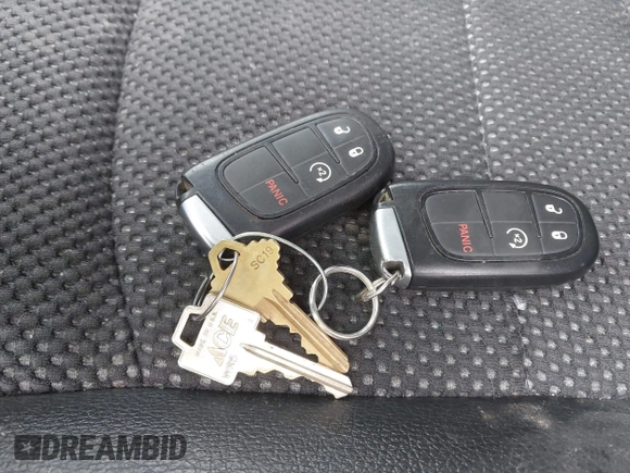 2017 Ram 1500 Night z VIN 1C6RR7MT3HS634288, wystawiony jako IAAI lot #40993931 z przebiegiem 138 341 mil mil oraz . Historia ofert i sprzedaży dostępna na DreamBid. Obrazek 11.
