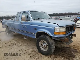 1996 Ford F-250 with VIN 1FTHX26G4TEB59478, listed as a Copart auction lot 46535425 with 132,504 mi miles and Salvage title. Bid and sale history available at DreamBid. Image 4.