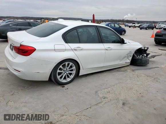 2018 BMW 3 Series 320i with VIN WBA8A9C54JAH12292, listed as a Copart auction lot 46130525 with 33,012 mi miles and Salvage Title. Bid and sale history available at carsss.com. Image 3.