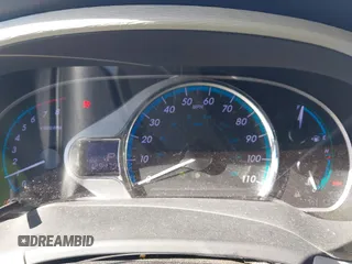 2011 Toyota Sienna XLE AAS with VIN 5TDYK3DC5BS039959, listed as a IAAI auction lot 41803881 with 129,479 mi miles. Bid and sale history available at carsss.com. Image 7.