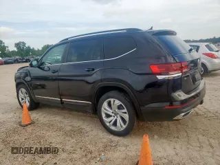 2021 Volkswagen Atlas SE with VIN 1V2WR2CA3MC519899, listed as a Copart auction lot 64051135 with 60,586 mi miles and Salvage title. Bid and sale history available at DreamBid. Image 2.