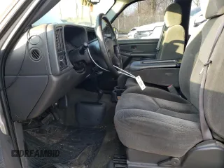 2005 Chevrolet Silverado 1500 with VIN 1GCEK19VX5E165469, listed as a Copart auction lot 82807934 with 187,984 mi miles and Salvage Title. Bid and sale history available at carsss.com. Image 7.