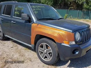 2008 Jeep Patriot Sport with VIN 1J8FF28W68D710532, listed as a IAAI auction lot 40333556 with 93,728 mi miles and . Bid and sale history available at carsss.com. Image 6.