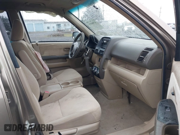 2006 Honda CR-V EX with VIN JHLRD78876C053190, listed as a IAAI auction lot 41906931 with 246,343 mi miles and . Bid and sale history available at carsss.com. Image 5.