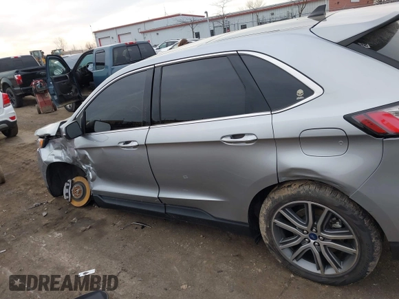 2021 Ford Edge Titanium z VIN 2FMPK4K94MBA32297, wystawiony jako IAAI lot #41834740 z przebiegiem 45 908 mil mil oraz . Historia ofert i sprzedaży dostępna na DreamBid. Obrazek 14.