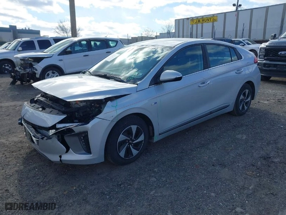 2018 Hyundai Ioniq Hybrid SEL with VIN KMHC75LC2JU072027, listed as a IAAI auction lot 41588070 with NaN miles. Bid and sale history available at carsss.com. Image 2.