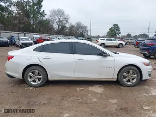 2020 Chevrolet Malibu LS with VIN 1G1ZC5ST0LF135072, listed as a IAAI auction lot 41578379 with 69,732 mi miles. Bid and sale history available at carsss.com. Image 13.
