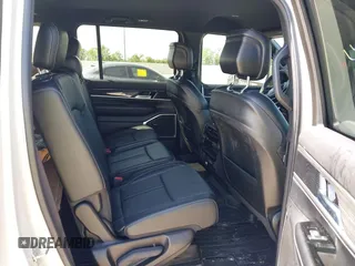 2022 Jeep Wagoneer Series II with VIN 1C4SJUBT2NS181344, listed as a IAAI auction lot 42062809 with 40,389 mi miles and . Bid and sale history available at DreamBid. Image 8.