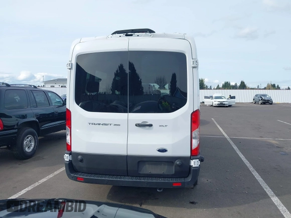 2024 Ford Transit Passenger XL with VIN 1FBAX2C83RKA51950, listed as a IAAI auction lot 41958350 with 22,811 mi miles. Bid and sale history available at carsss.com. Image 16.