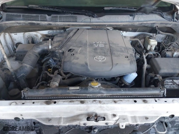 2007 Toyota Tundra with VIN 5TFLU52187X002813, listed as a IAAI auction lot 41399054 with 199,600 mi miles. Bid and sale history available at carsss.com. Image 10.