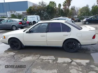 1993 Nissan Maxima z VIN JN1EJ01F6PT417978, wystawiony jako IAAI lot #41542899 z przebiegiem 194 433 mil mil oraz . Historia ofert i sprzedaży dostępna na DreamBid. Obrazek 6.