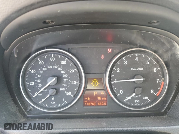 2013 BMW 3 Series 328i z VIN WBAKE5C57DJ107462, wystawiony jako Copart lot #54788605 z przebiegiem 118 763 mil mil oraz Szkoda całkowita • Salvage title. Historia ofert i sprzedaży dostępna na DreamBid. Obrazek 9.