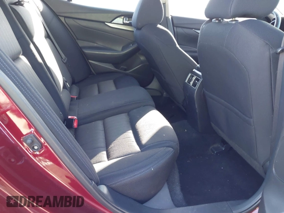 2018 Nissan Maxima SV with VIN 1N4AA6AP5JC367756, listed as a IAAI auction lot 41141245 with 84,242 mi miles and . Bid and sale history available at DreamBid. Image 8.
